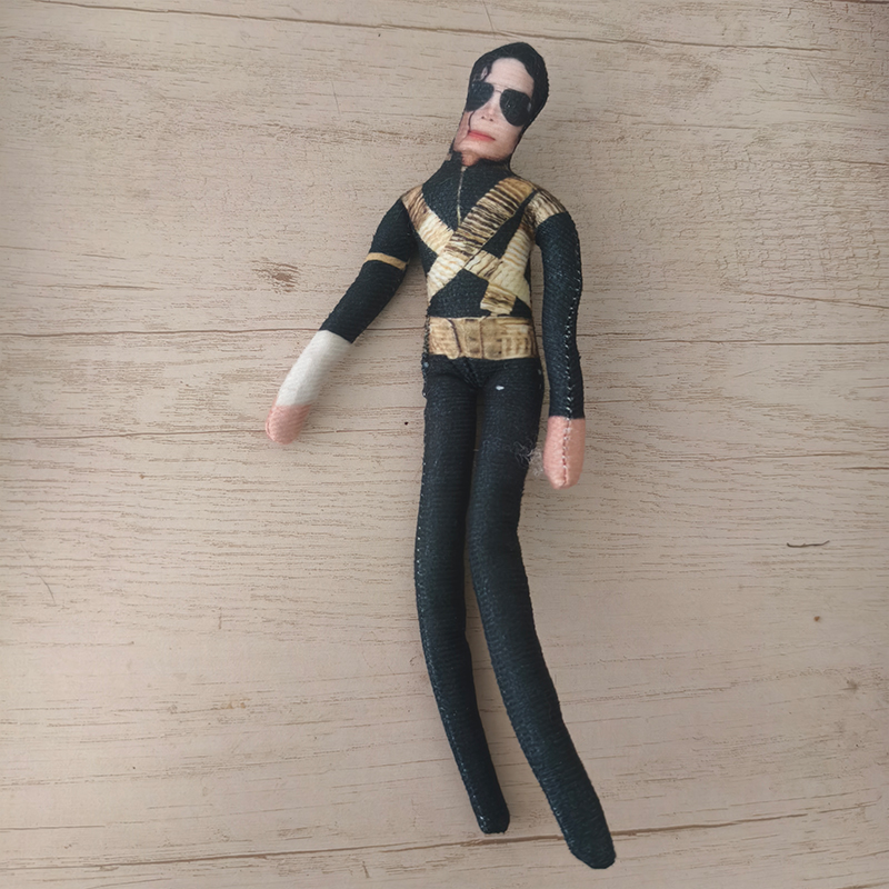 Boneco de Pelúcia Articulado d - Evoker Cosplay Prop avaliação e preço